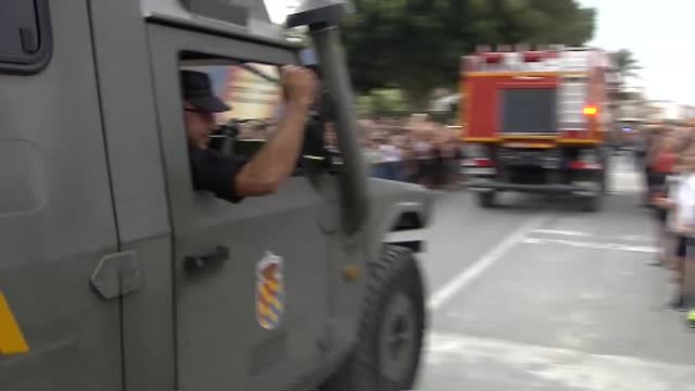 Los militares de la UME se despiden de Orihuela como héroes