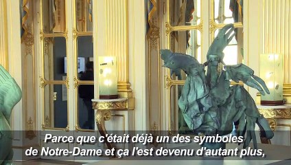 Le coq de la flèche de Notre-Dame exposé à Paris