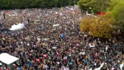 Küresel iklim eylemlerine milyonlar katılıyor