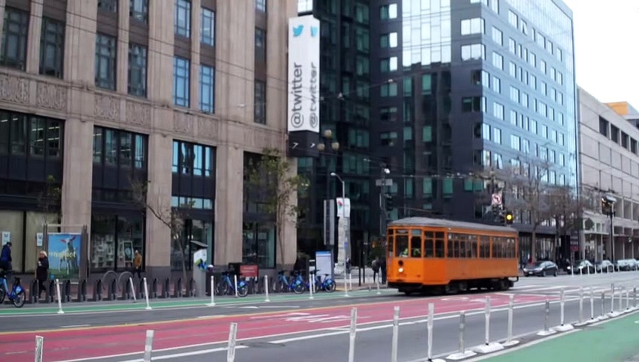 Twitter fecha milhares de contas de fake News