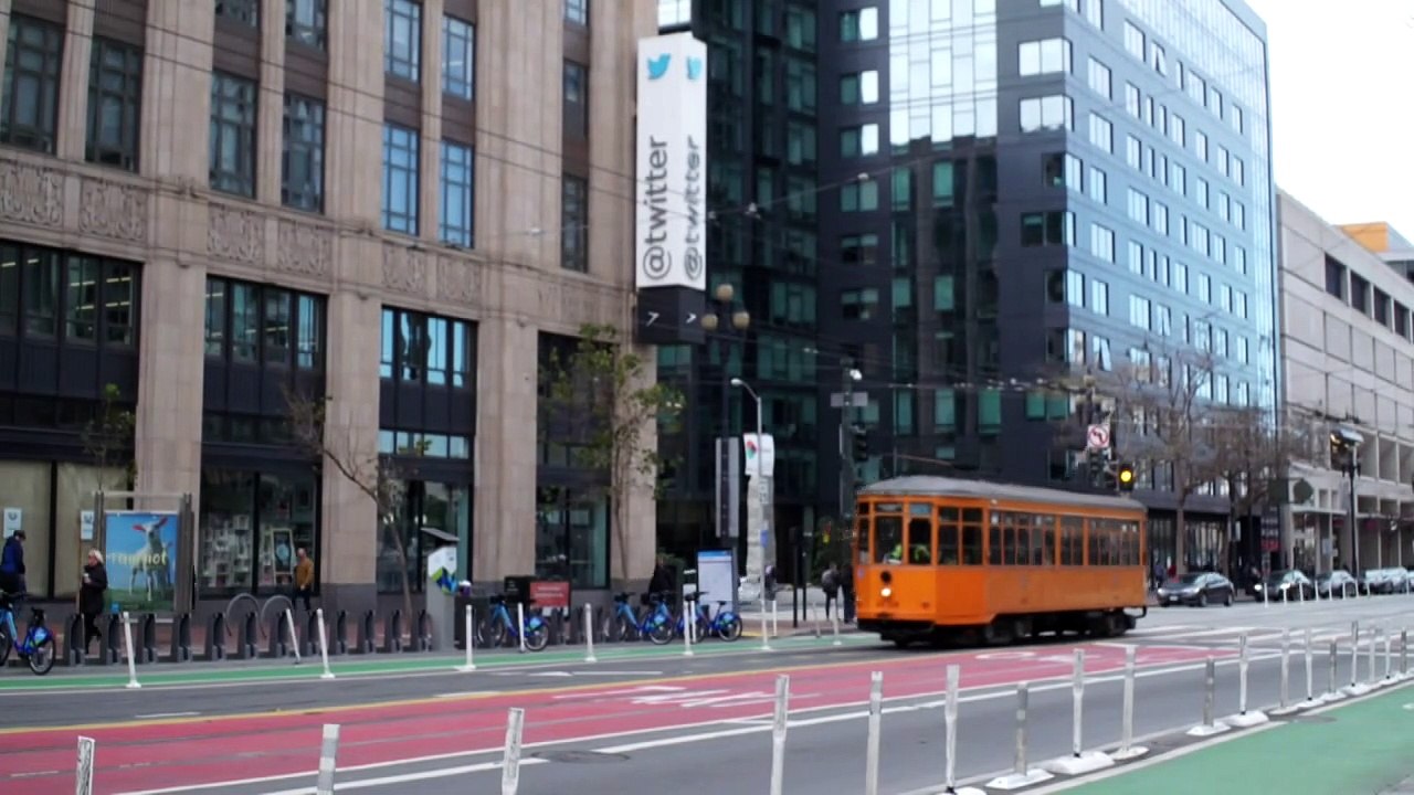 Twitter fecha milhares de contas de fake News