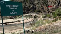 Gümüşhane baraj suları çekilince tarihi köprü ortaya çıktı