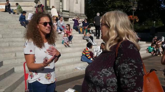 Political leaders join pupils in climate change protest
