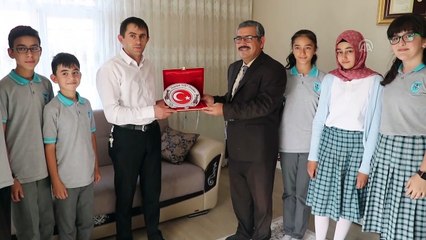 Öğrencilerden 15 Temmuz gazisine ziyaret - ERZİNCAN