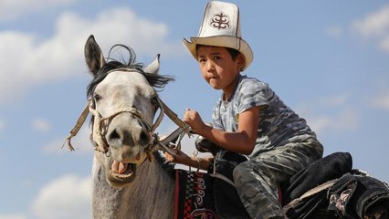 Kırgızistan'da binlerce kişi 'Dünya Göçebe Oyunları'nı izledi