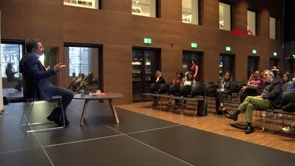 Ahmet ümit yeni kitabının imza gününde okurlarıyla buluştu