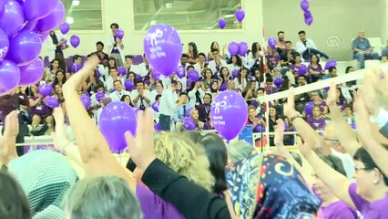 Kanser hastası kadınlar doktorlarla voleybol maçı yaptı - ANKARA