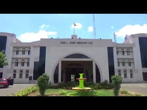 கரூர் அருகே பள்ளி மாணவன் தற்கொலை - யார் காரணம்?