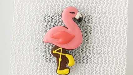 Watch This Tropical Cookie Come to Life