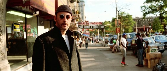 LEON Movie Starring Jean Reno, Gary Oldman, Natalie Portman