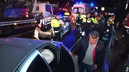 Kaza yerine gelen polis aracına başka bir otomobil çarptı