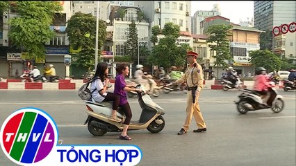THVL | Bất chấp xử phạt, nhiều phụ huynh không đội nón bảo hiểm cho con