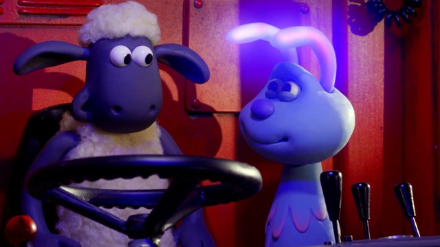 SHAUN DAS SCHAF - DER FILM- UFO ALARM Clip -Traktorfahrt