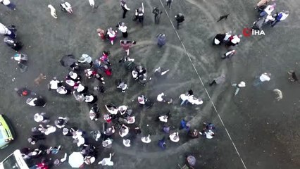 Eyüpsultan'da gönüllüler ormandaki çöpleri temizledi
