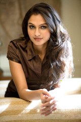 ഇനി ദുല്‍ഖറിനോട് ഒപ്പം അഭിനയിക്കണം തുറന്ന് പറഞ്ഞ് ആന്‍ഡ്രിയ