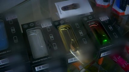 미 월마트, '폐질환 의심' 전자담배 판매 중단 / YTN