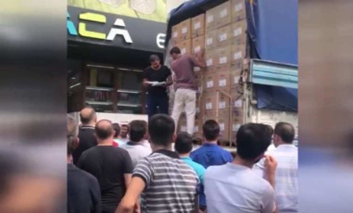 Kapanın elinde kaldı