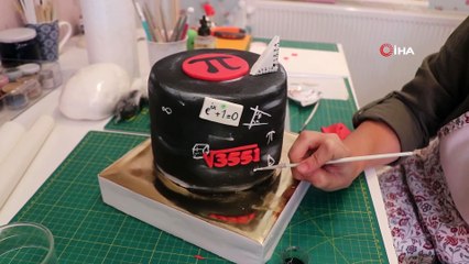 Atanamayan Matematik Öğretmeni, Mesleğini Pastalarına Yansıtıyor