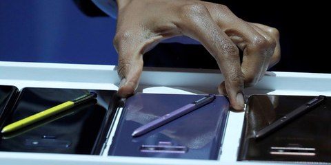 Este Samsung Galaxy Note 9 se incendia espontáneamente en el mostrador de una tienda