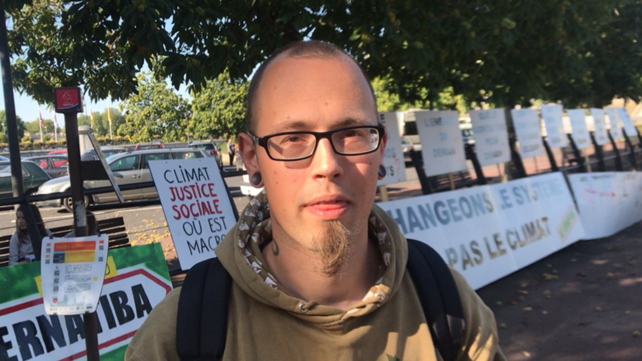 300 manifestants chauds pour le climat