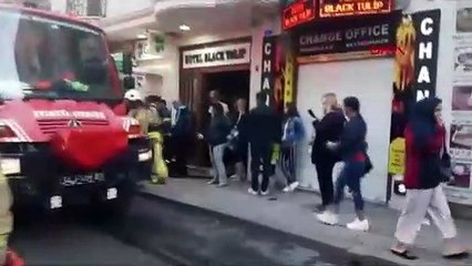 Eminönü’nde otelde yangın