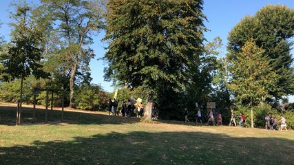 170 personnes défilent pour le climat