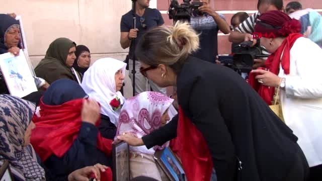 Diyarbakır hdp önündeki oturma eyleminde 19'uncu gün