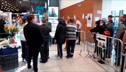 Dedicaces avec Nadiya au Leclerc de Sarrebourg