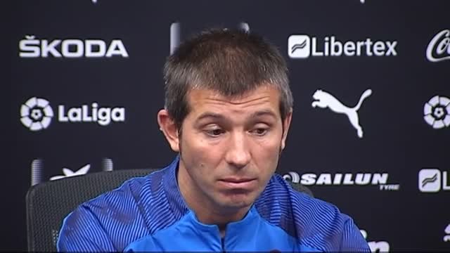 Celades: Los jugadores necesitan el calor de la afición en esta situación