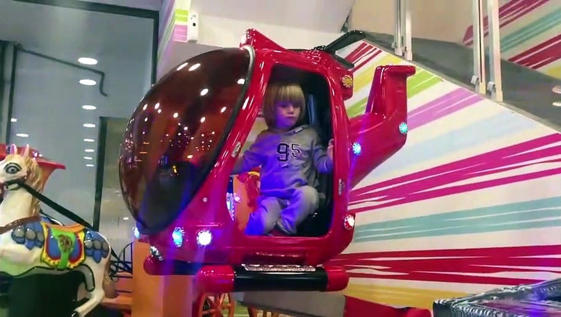 Lightning McQueen y Hot Wheels Cars Driving, video de juguetes para niños -  video Dailymotion