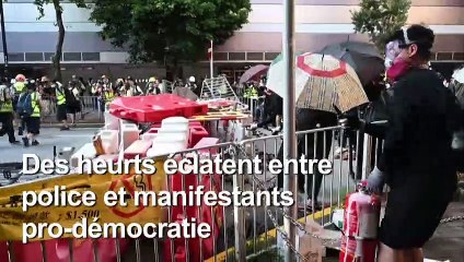 Clashs entre police et manifestants à Hong Kong pour le 16e week-end de mobilisation