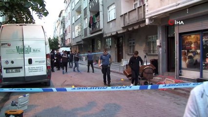 Nakliyat şirketi çalışanları ile ev taşıyan aile arasında kavga: 2 yaralı