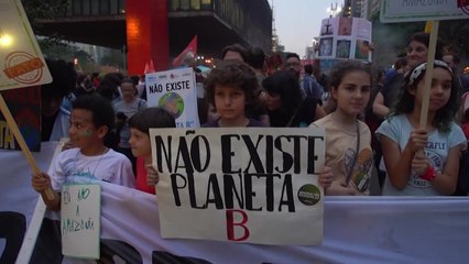 지구촌 청소년 수백만 기후변화 대응 촉구 시위 / YTN