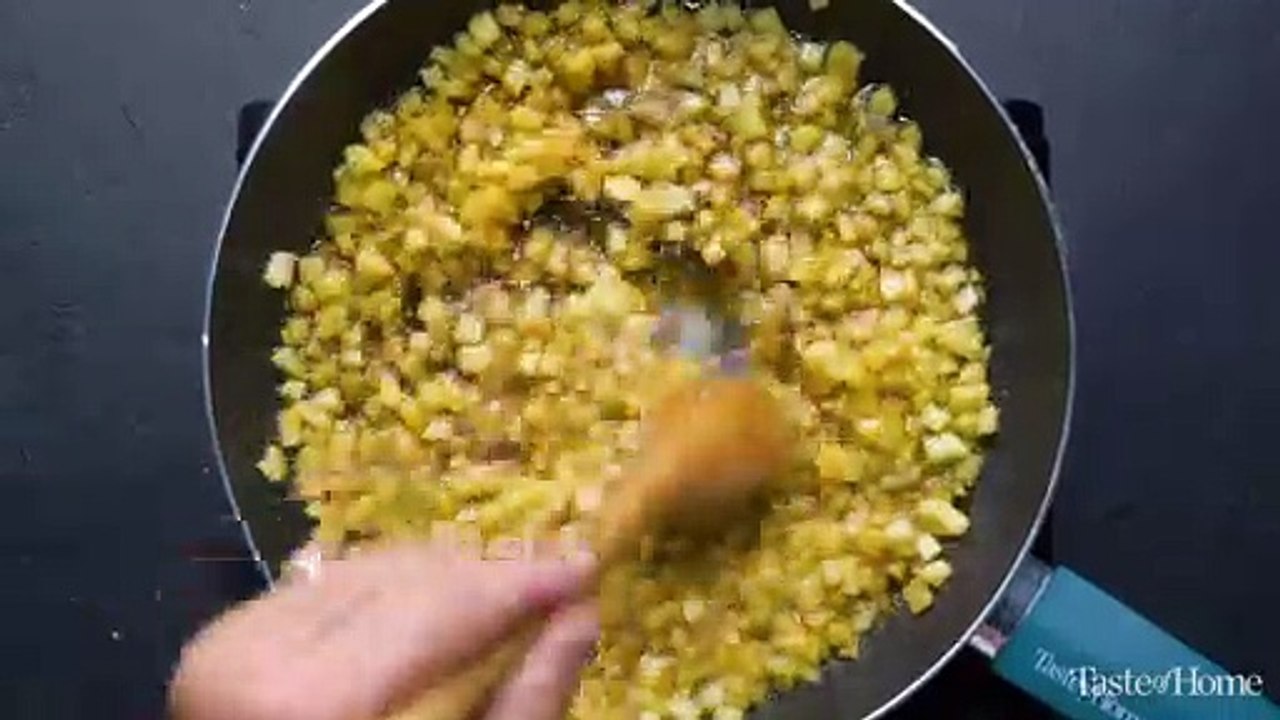 Apple Pie Cupcakes with Cinnamon Buttercream