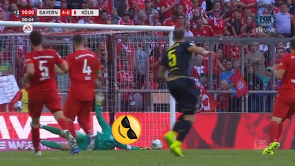 Bundesliga: Tremenda salvada de Manuel Neuer para mantener a cero su portería