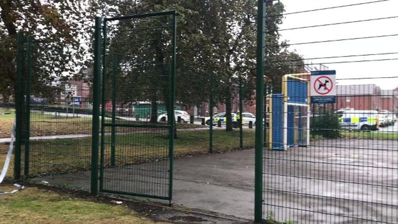 A police cordon is in place after a man was stabbed in Holbeck Moor.