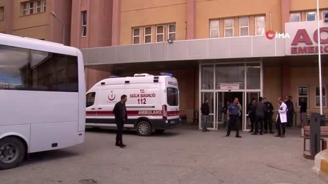 31 Mart seçimlerinde aralarında husumet oluşan iki grup birbirine girdi: 4 yaralı