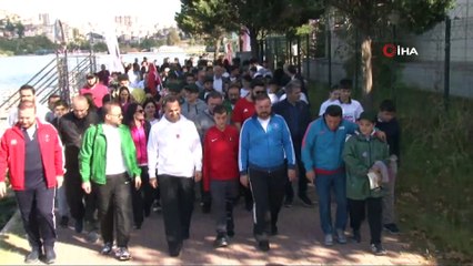 - Başkan Yıldız, vatandaşlarla birlikte Haliç’te kulaç attı