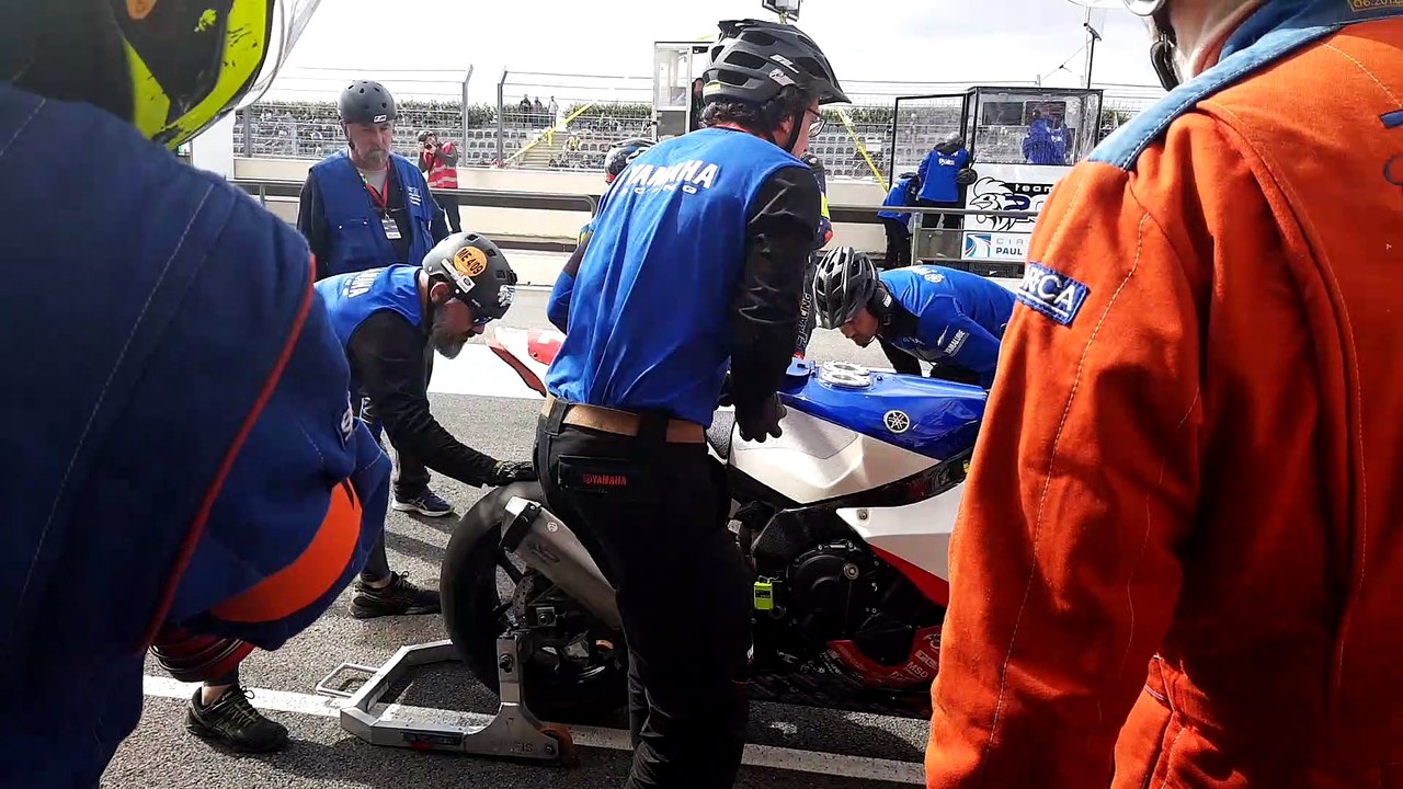 La Bisontine Amandine Creusot prête à prendre le relais sur la moto du Team 202