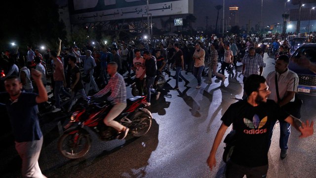 استمرار المظاهرات المطالبة برحيل السيسي في عدة مدن مصرية