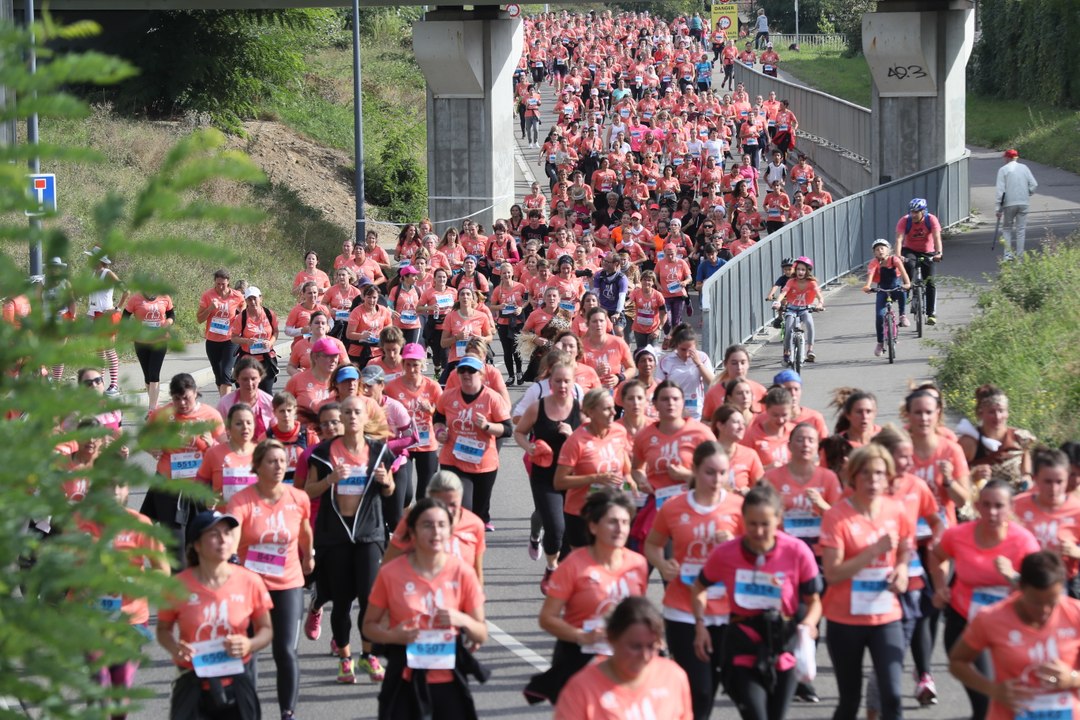 Les Mulhousiennes : 8000 coureuses et marcheuses solidaires à Mulhouse