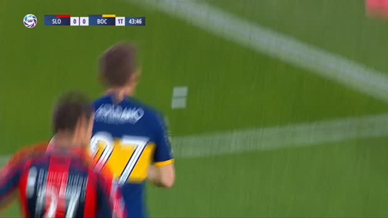 Boca beat San Lorenzo to maintain lead at top of Superliga