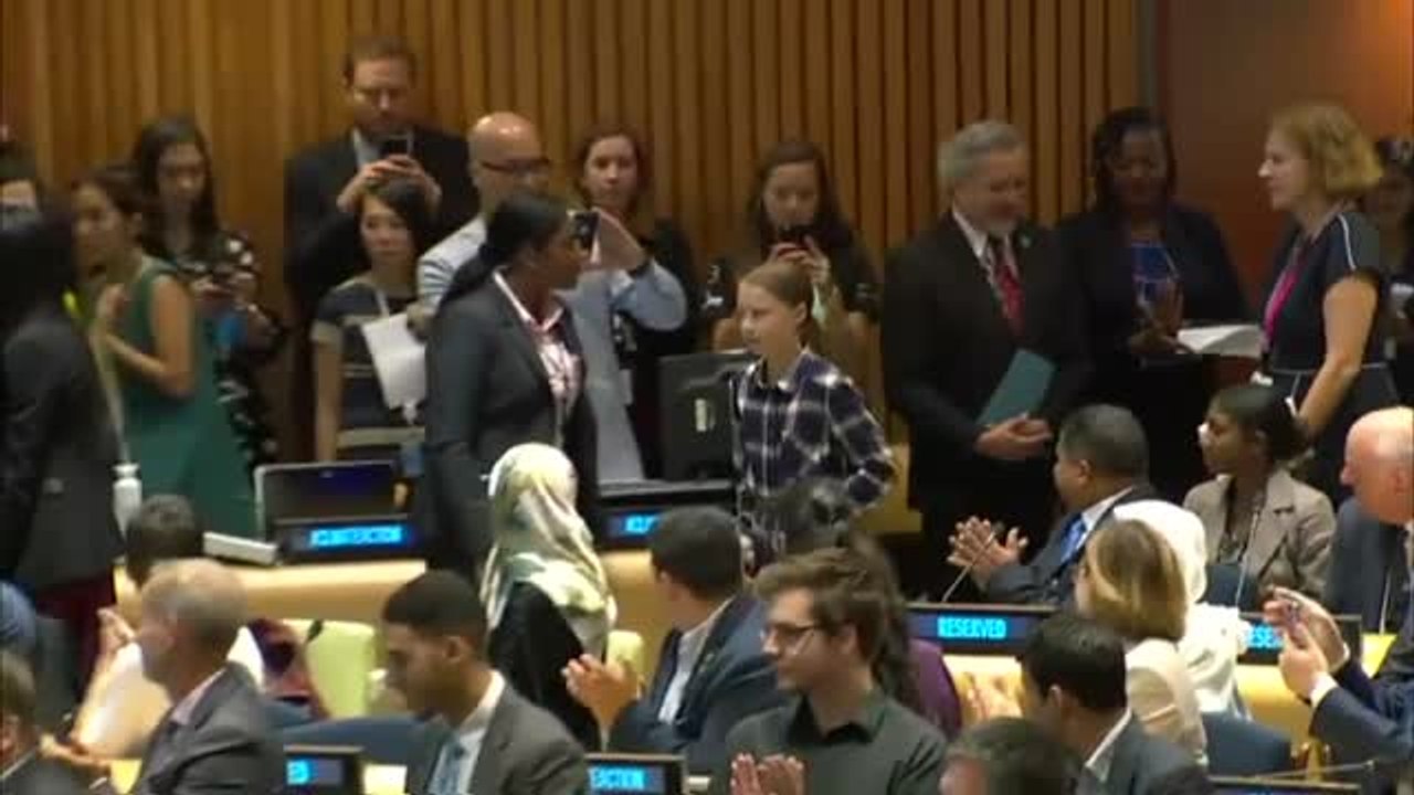 Los jóvenes toman las calles ante la cumbre del cambio climático