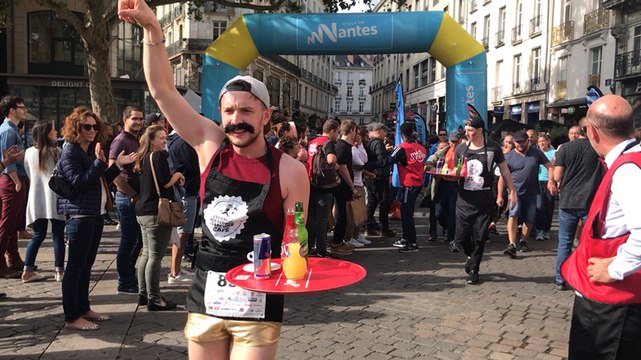 Course des serveuses et garçons de café