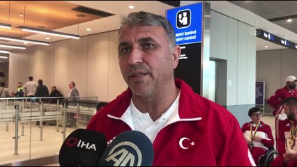 Milli para masa tenisçiler yurda döndü - İSTANBUL