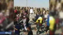 مظاهرات حاشدة ضد ميليشيا أسد في قرية الصالحية بدير الزور