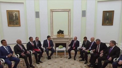 بوتين يجدد دعمه للشرعية بفنزويلا