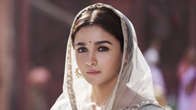 Alia Bhatt to play Gangubai for Sanjay Leela Bhansali After Inshallah; Check Out Here |FilmiBeat'