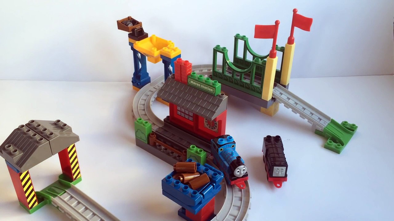 Thomas and Friends Mega Bloks Diesel w Bridge - Unboxing and Review