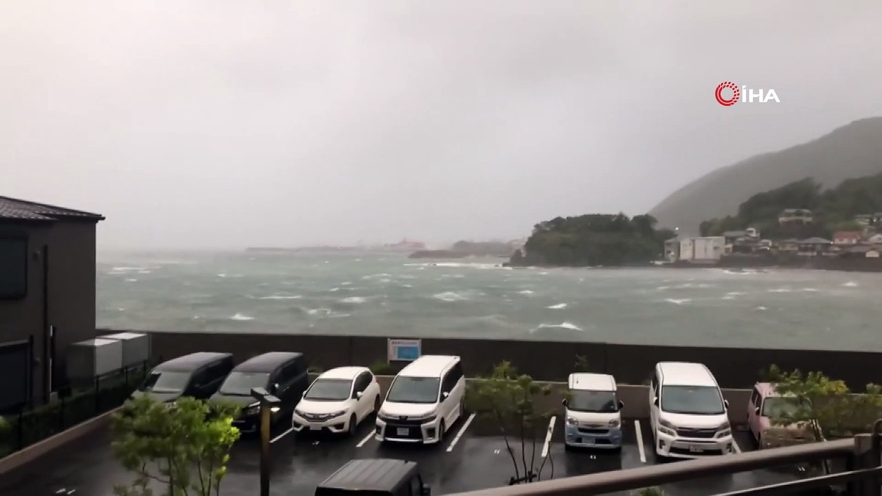 - Japonya’da Tapah Tayfunu: 30 Yaralı